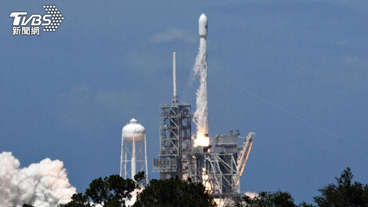 目前SpaceX股價已回落至113美元附近，相較於上市後的歷史高點重挫近50%。（圖／達志影像路透社）