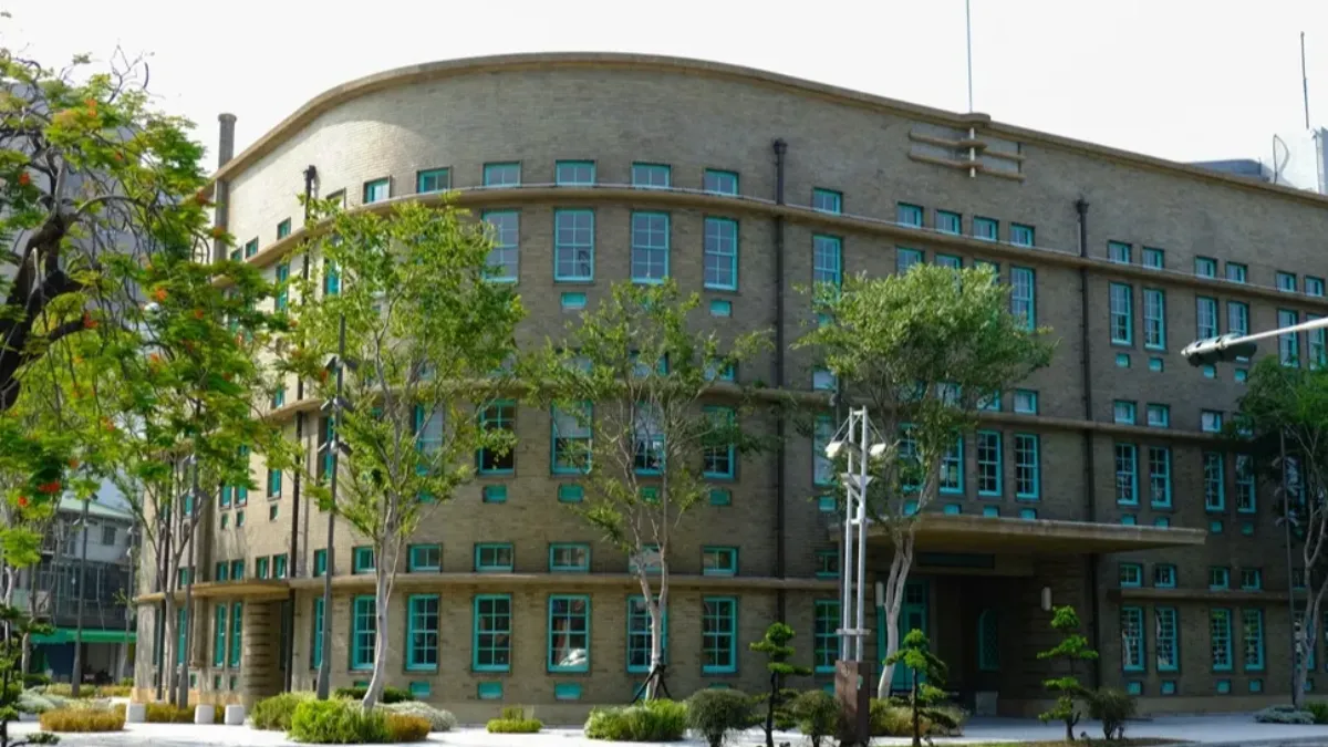 嘉義市立美術館是許多遊客爭相拍照的打卡熱點。（圖／翻攝自嘉義市立美術館官網）