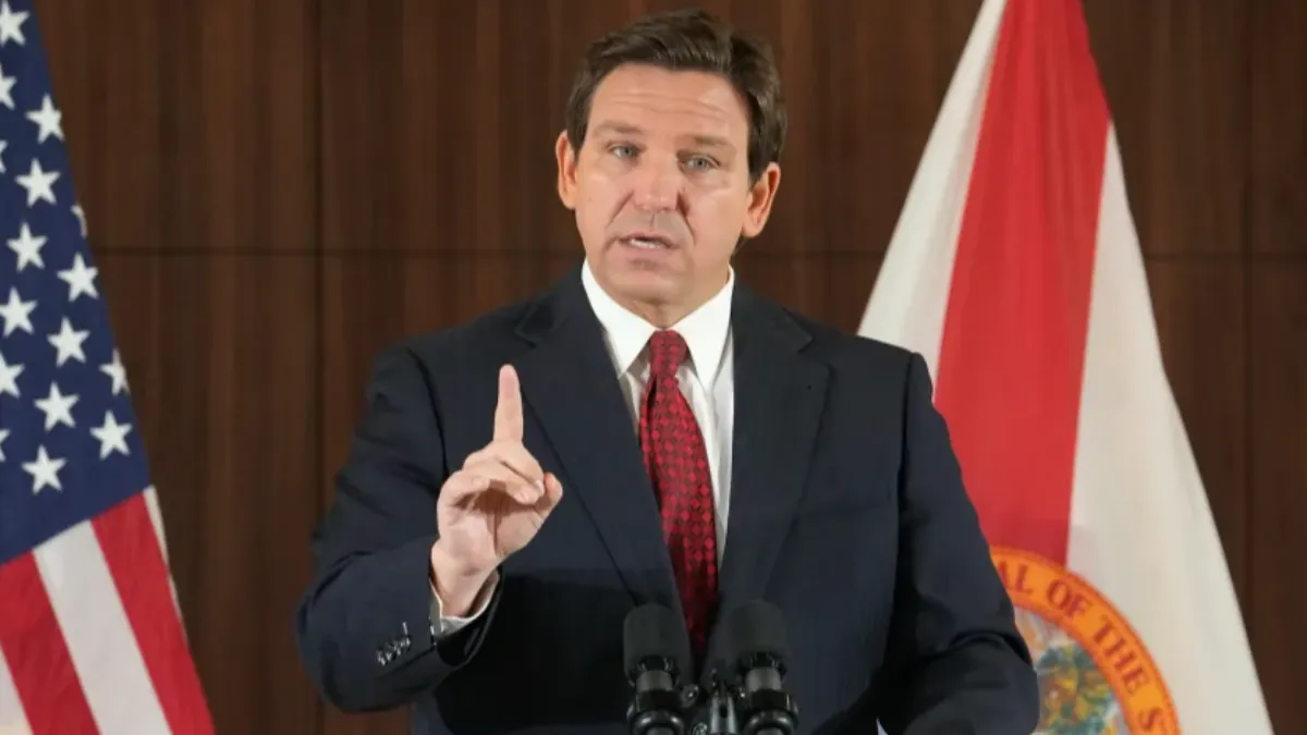 佛羅里達州州長羅恩·德桑蒂斯(Ron DeSantis)。(圖/達志影像美聯社)