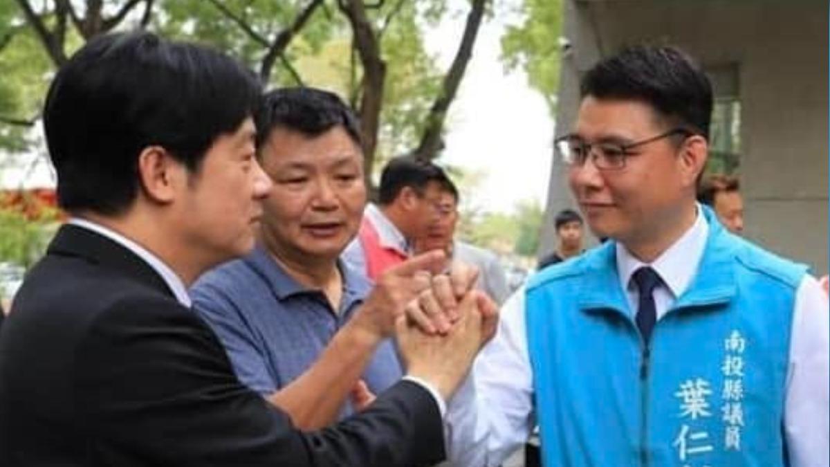 賴清德徵招台灣中小企業聯合輔導基金會總經理葉仁創（右）出戰埔里鎮長。（圖／葉仁創臉書）