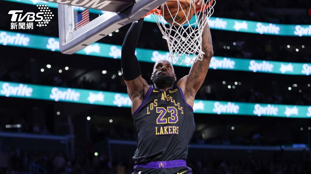 NBA/詹姆斯正式加盟76人!續披23號戰袍 老闆:等不及奪冠