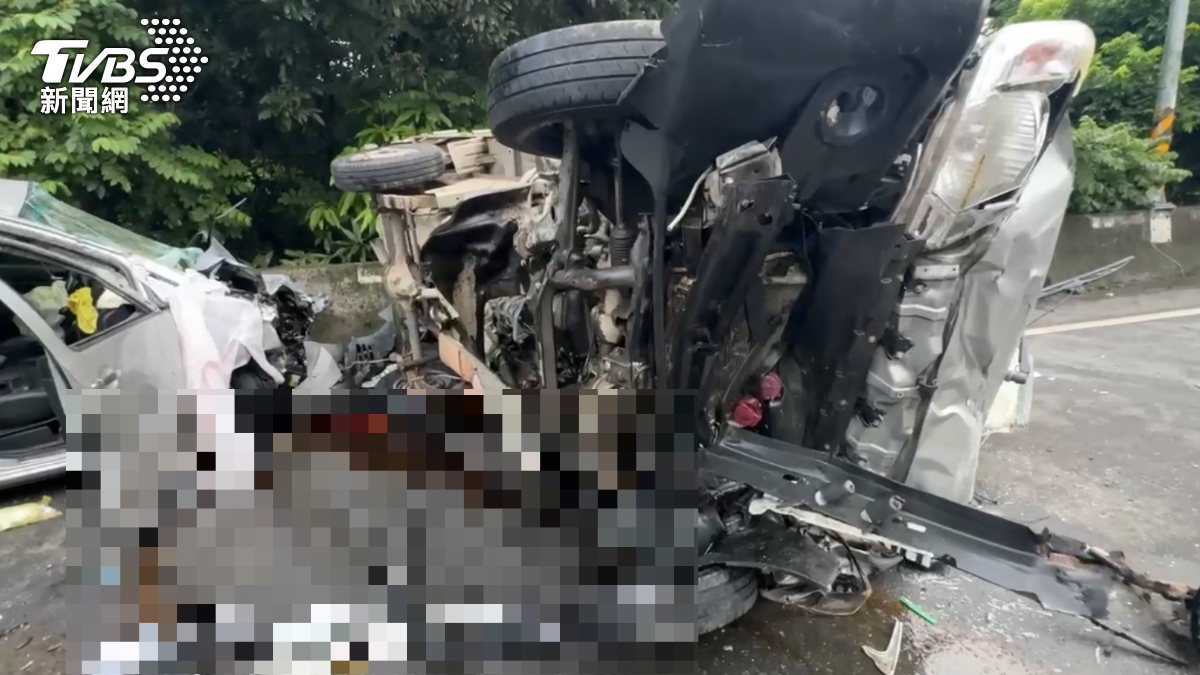 快訊/南投重大車禍!多車連環撞滿地殘骸 3人死亡、4受傷