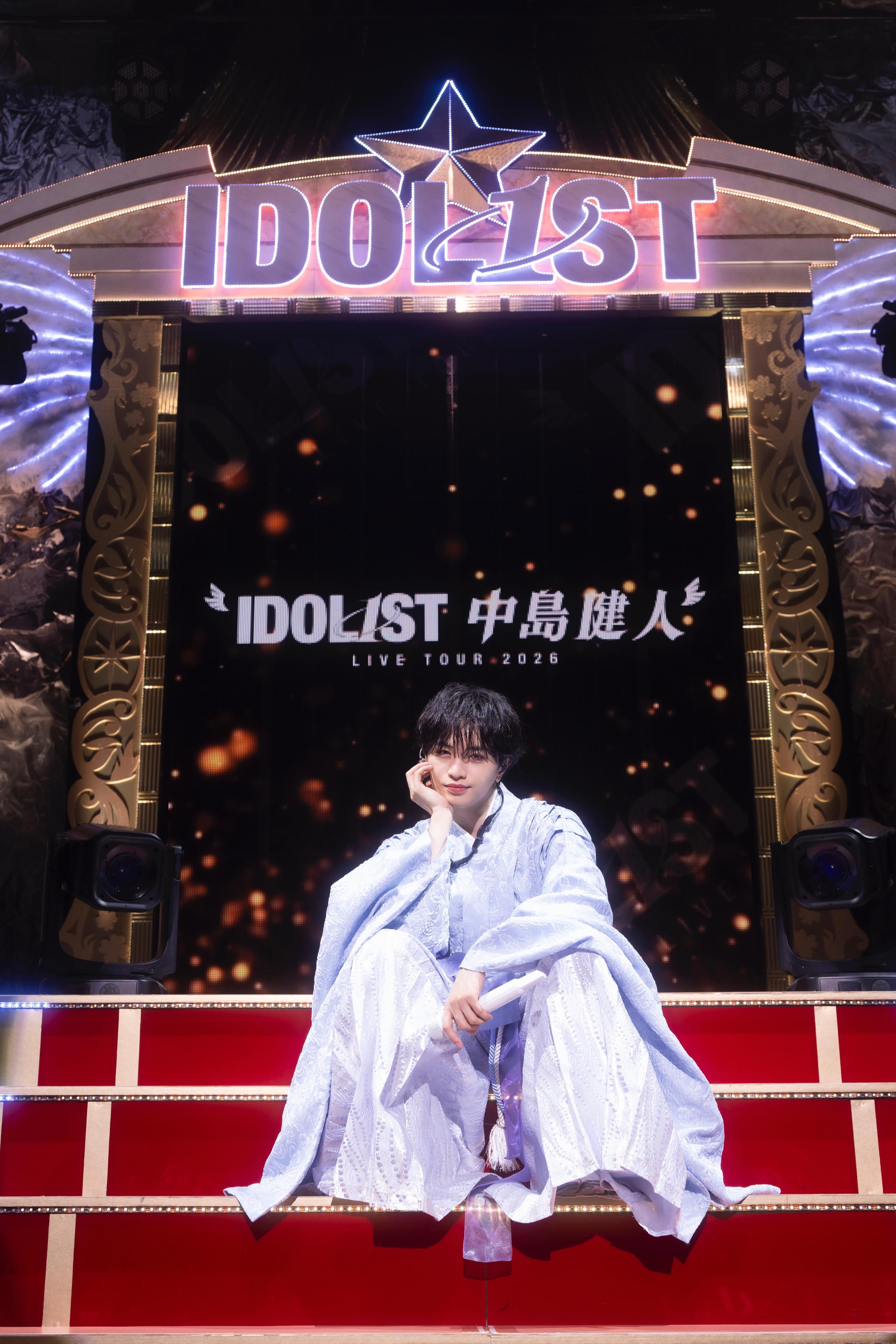 這次以充滿古代意象的服裝登台,呼應本次巡演「前世也是偶像」的世界觀。(圖/大鴻娛樂提供、田中聖太郎攝)