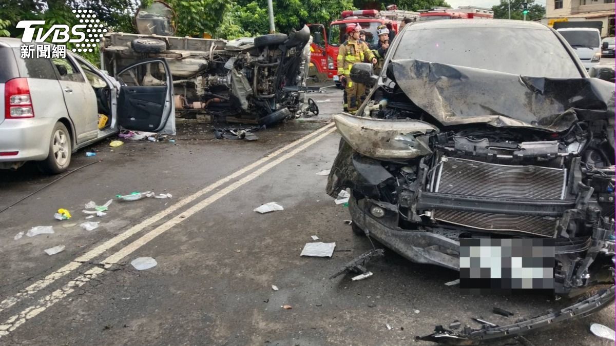 有片／南投車禍3死4傷！休旅車失控衝對向撞擊　恐怖瞬間曝