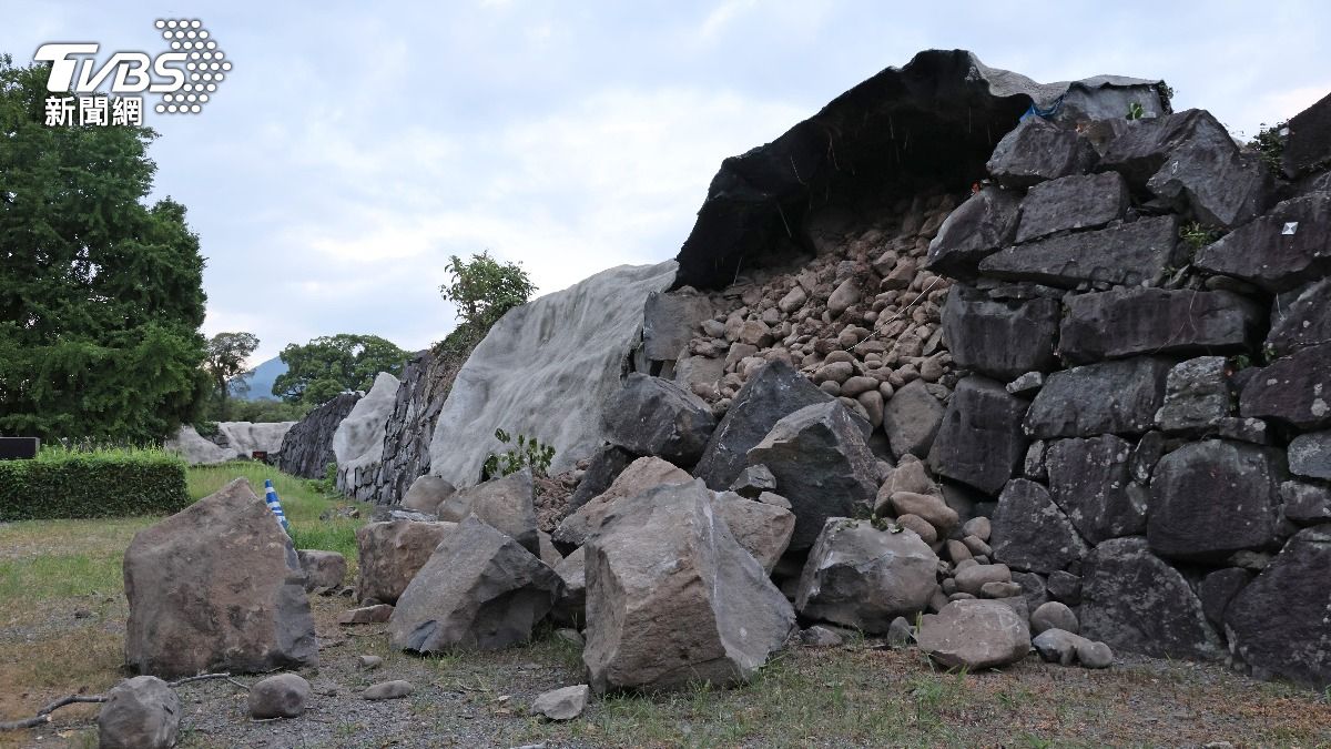熊本國寶級的史跡「熊本城」遭到地震重創。（圖／達志影像美聯社）
