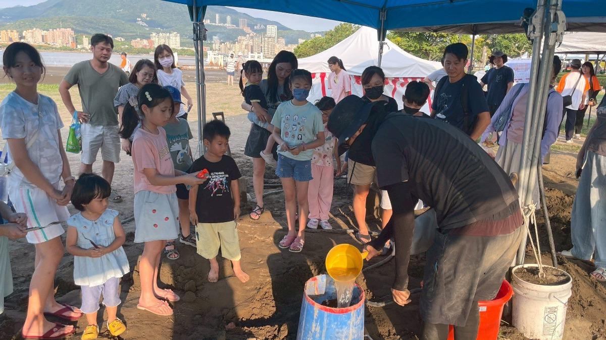 暑假遛小孩首選!八里沙雕展8/1登場 拉拉熊領軍16座神作美翻