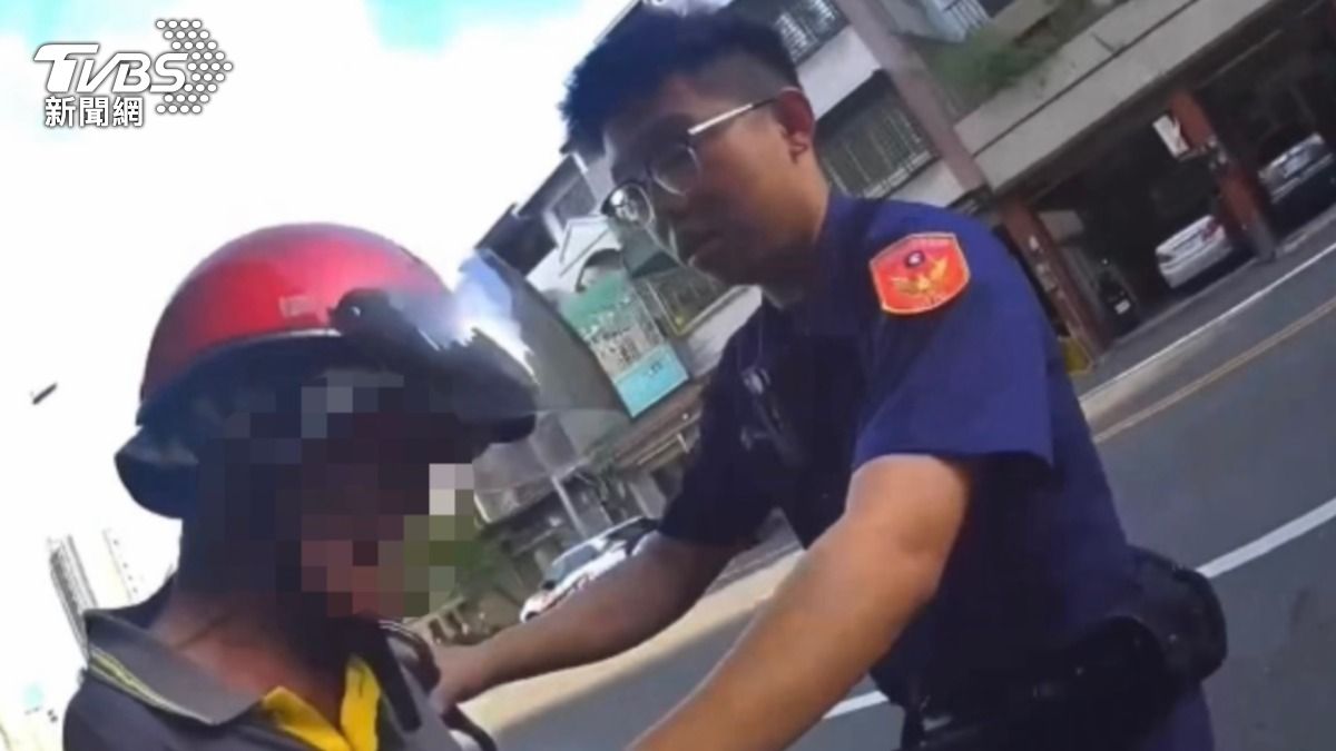 真的挫屎!高雄翁酒駕上路遭警抓包 嚇到「褲底失守」