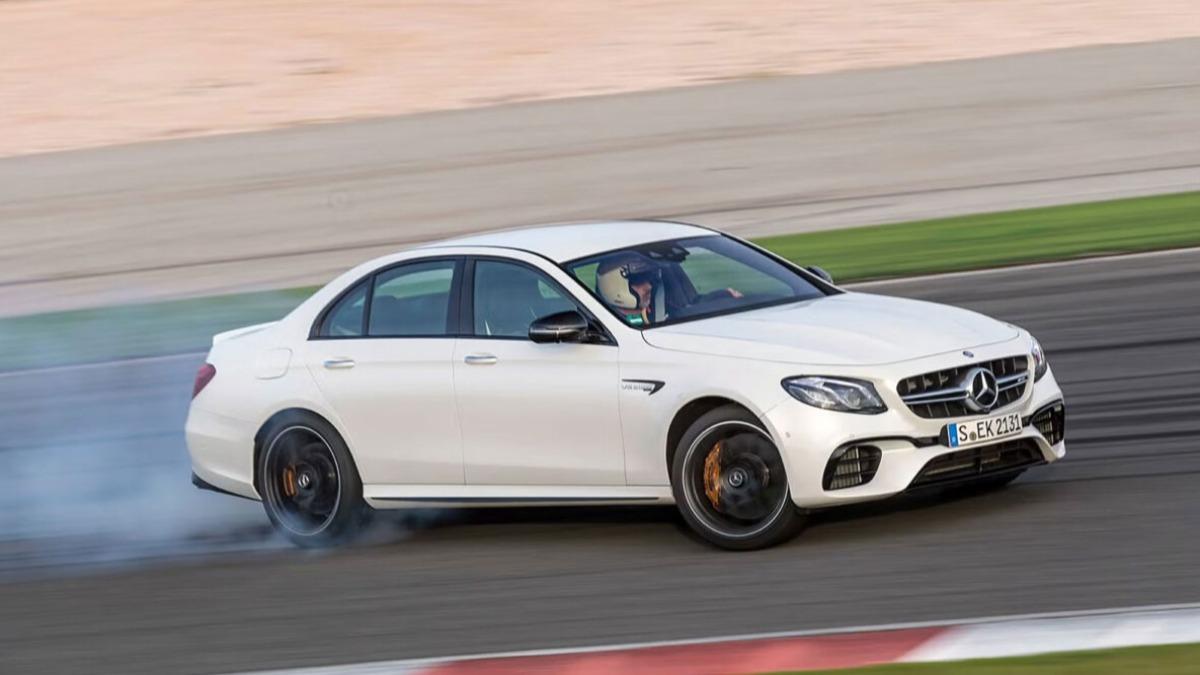 官方鬆口「請持續關注」，C63、E63回歸機率大增。（圖／Mercedes-AMG提供）