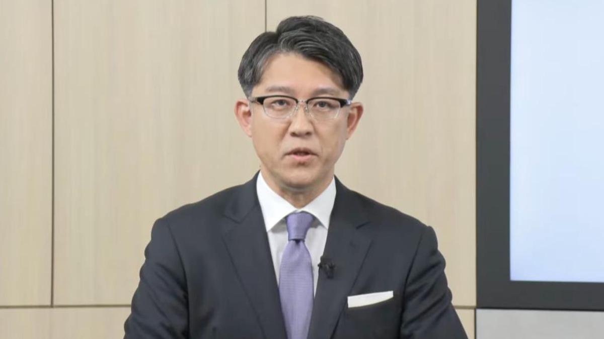 佐藤恒治認為，標準化並不代表所有車輛都會變得一模一樣，而是把品牌差異較小的基礎零件統一規格。（圖／翻攝自豐田YT）