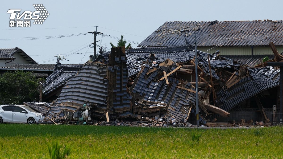 熊本強震造成當地至少125棟房屋倒塌。（圖／達志影像美聯社）