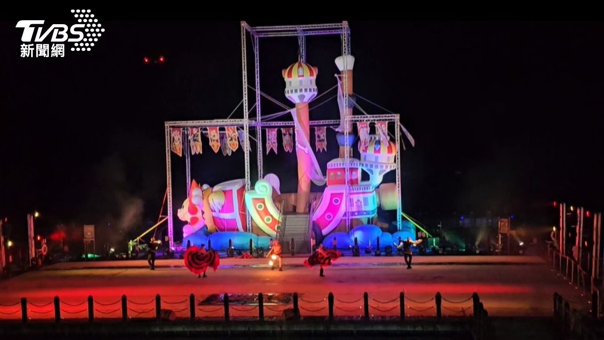 花蓮縣政府2026花蓮Fun暑假，火舞演出將在八月份「加碼三天」，邀請大家把握暑假來玩。（圖／TVBS）