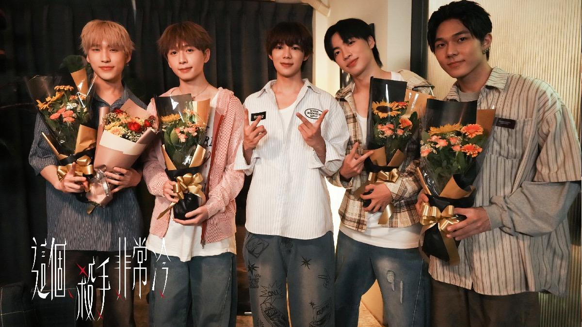 易恩、Alex、陳俊希、劉浩文、威廉、劉宥慳劇中組成男團「rayZ」。（圖／LINE TV提供）