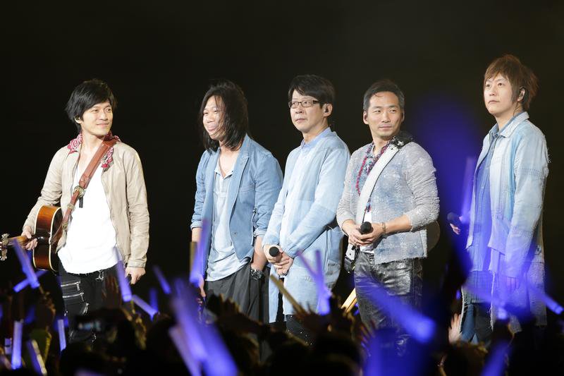五月天前後搖加全壘打 瑪莎少了這個像沒穿衣服