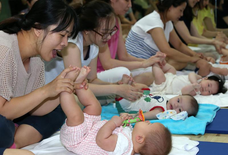 年輕人不婚也不生 大學開課傳授「兩性關係」