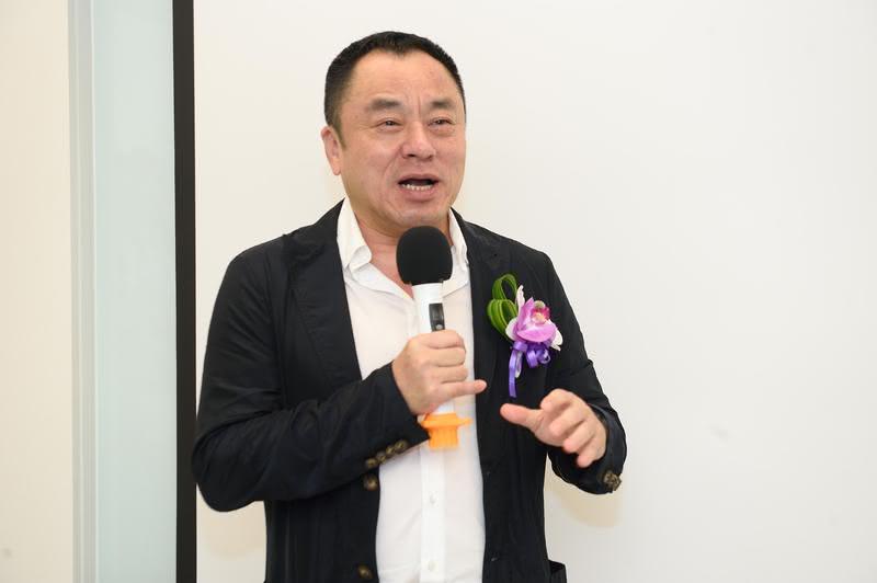 殯葬大亨挺美人 李世聰偷偷買寒舍股票金援賴英里