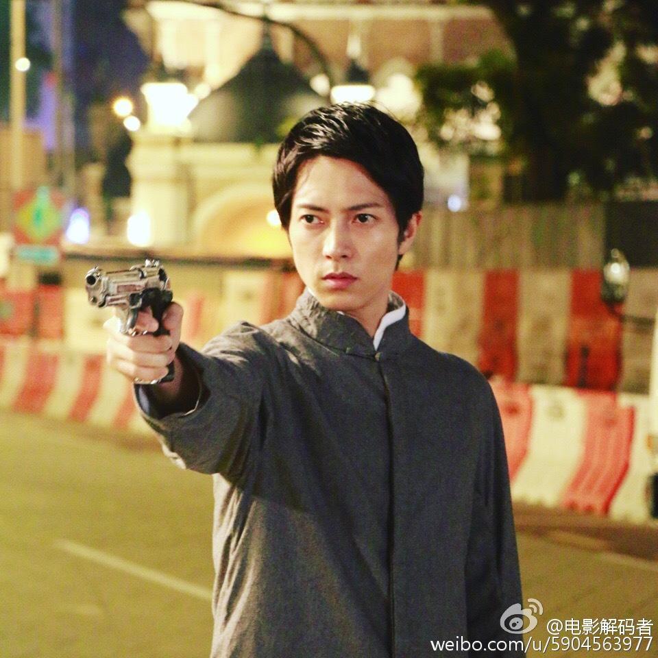 山下智久在電影《解碼遊戲》首度飾演反派角色。(翻攝自解碼遊戲微博)