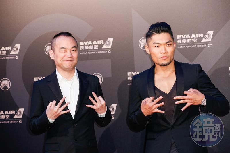 李玖哲爸媽專程來台觀禮 差點看到黃立成台上脫衣