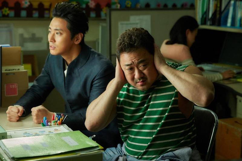 馬東石瞇瞇眼太萌 解怨脈只好「看腳打架」