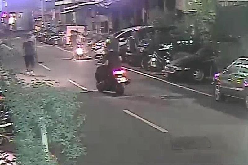 不滿紅牌酒店妹「跟人走」　太陽會少年持刀砍同行