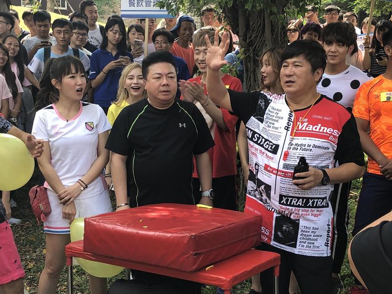 董至成返台秀錢包 當《大集合》嘉賓嘆沒早點離開