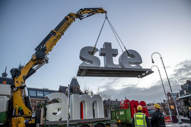嫌觀光客多 最夯打卡地標「IAmsterdam」拆除