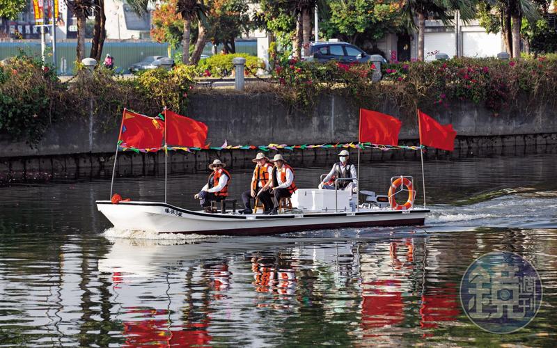 高雄千萬購船愛河撈汙　服役10年只撈3支寶特瓶