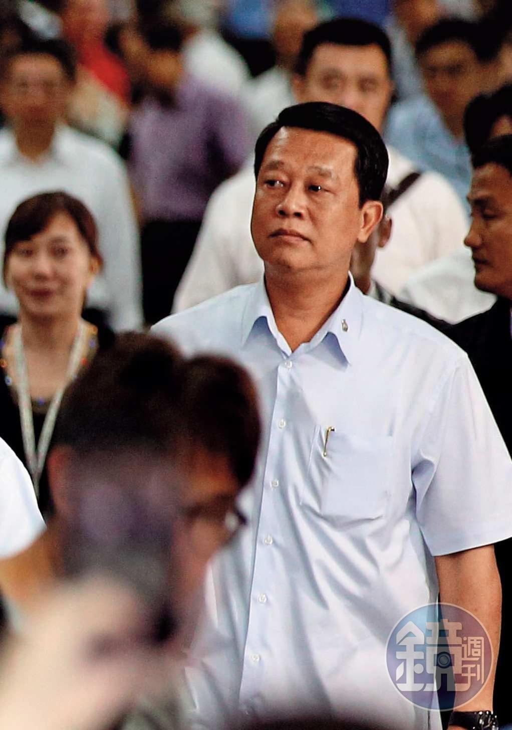曾維聰在安維專精訓練測驗失敗,卻擔任時為總統候選人蔡英文的維安任務,後獲陞少將。