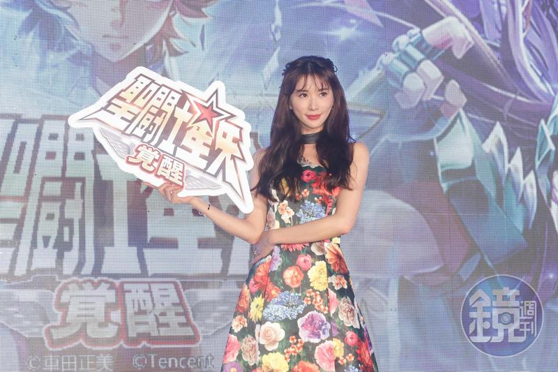 濕身水上芭蕾美到窒息　林志玲曝「吊在半空」心情