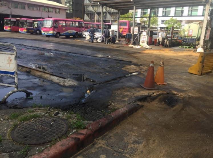 客運加油站爆漏油汙染 黃國昌:北市環保局未調查