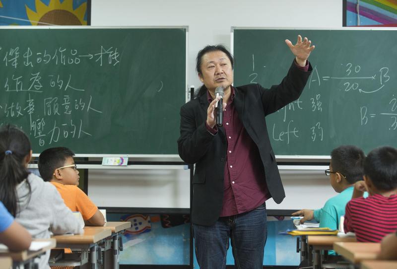 大股東翻臉　補教大咖陳立被迫當上市公司董座