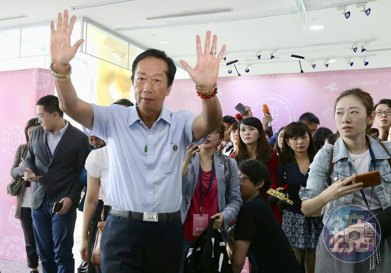 鴻海董事長3搶1 郭台銘:我確定不會回去了