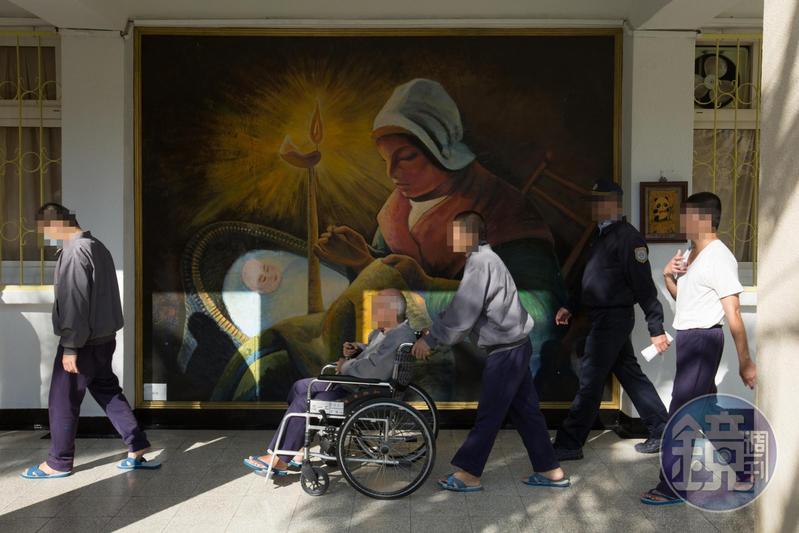 阿扁手抖可保外就醫 他病成植物人還在關