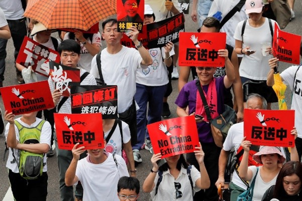 網瘋傳港黑警舉家移民台灣　移民署：港澳來台嚴格把關
