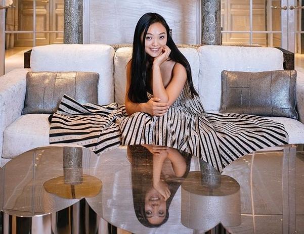李連杰大女兒美照曝光 不僅才貌雙全更是哈佛學霸