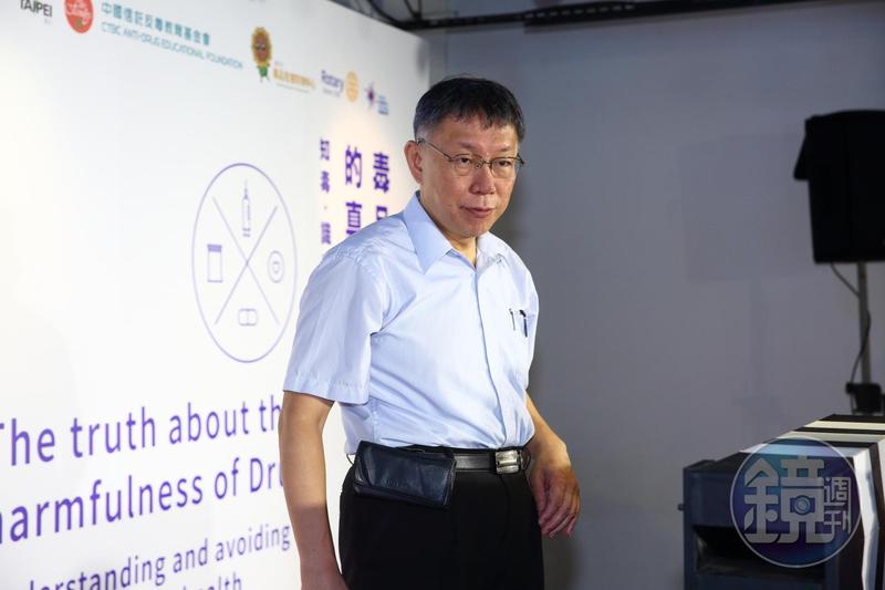 韓國瑜狂搶話語權　柯：不講民調還比較高