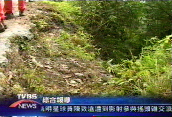 銅門山區轎車墜谷　父死子送醫