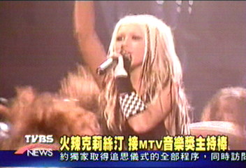 火辣克莉絲汀　接MTV音樂獎主持棒