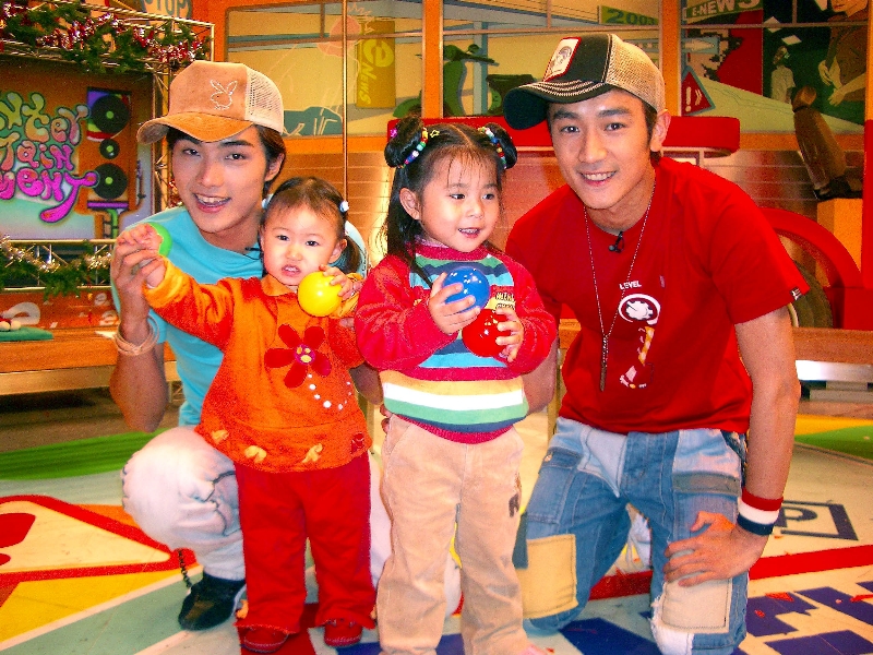 林佑威、賀軍翔「奶爸初體驗」　小孩緣冷熱大不同