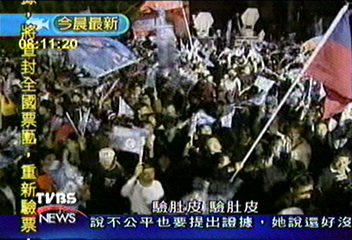 安撫抗議群眾 胡志強親上火線