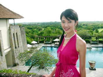 賈欣惠上貝克漢的床! 流連巴里島樂不思蜀