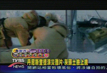 丹尼斯奎德演災難片　灰頭土臉上鏡