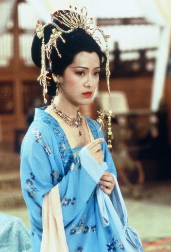 向海嵐犠牲色相　全為絶色美女「楊貴妃」