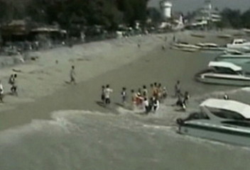 普吉島北方尋獲千具遺體 上百法國人