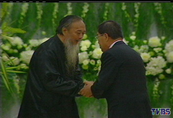翁一銘公祭 翁大銘送弟最後一程