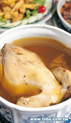 食來運轉/10/12-10/18 雙魚喝雞湯補元氣!