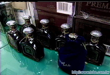 「又喝不死人」 直擊賣場照賣假酒