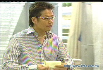工作前先投票 胡瓜、徐乃麟睡眼惺忪