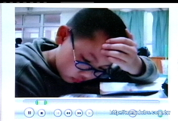 真實台灣阿成! 10歲童開怪手、騎車