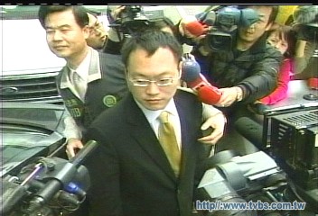 力霸危機/檢調搜索力霸! 王令僑被帶走偵訊