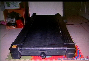 天冷臥室跑步機取暖　胸悶心衰死